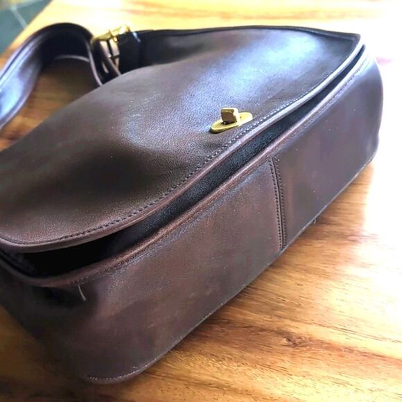 VINTAGE Perfection-Coach Legacy Crescent Flap Saddlebag Crossbody 9718 DkBrown - Picture 8 of 17